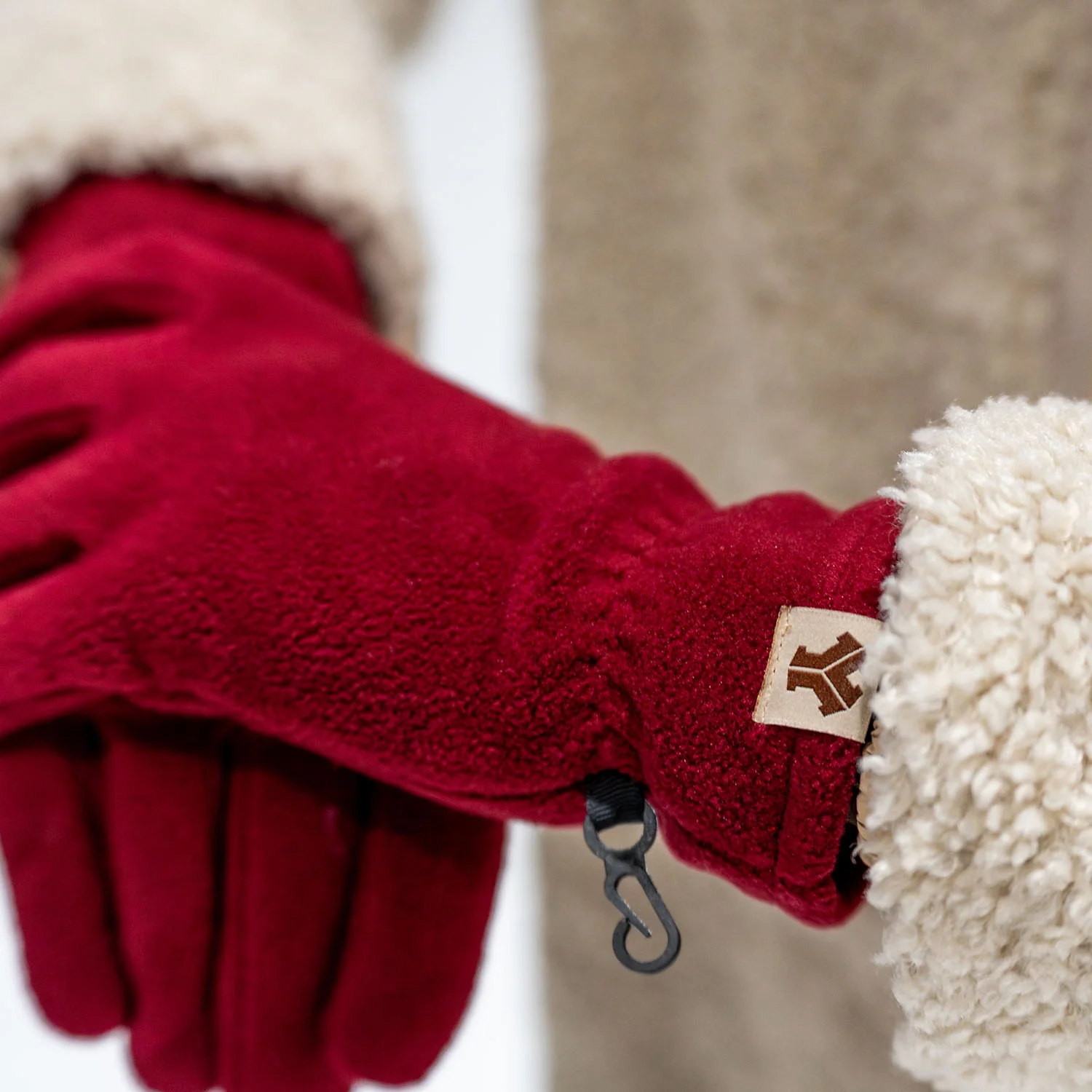 Defqon.1 Viva magenta gloves - Image 3